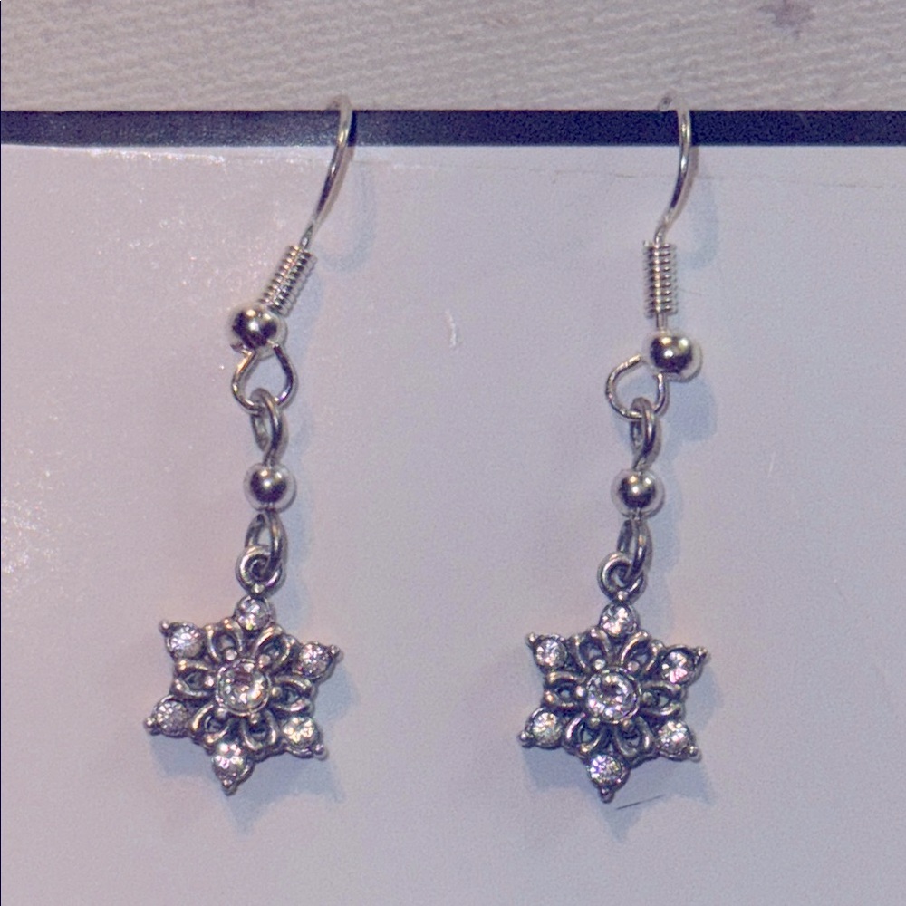 BRIGHTON Elegant Silver Floral Earrings